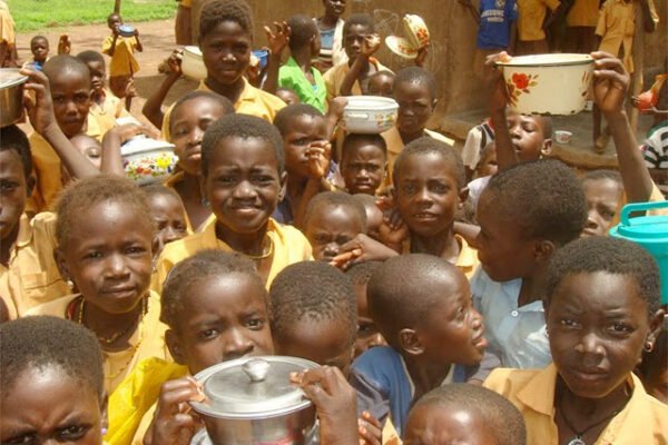 3,300,000 School Children Benefiting From School Feeding Program
