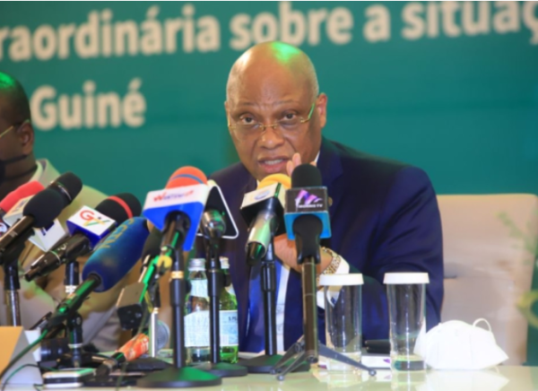 Guinea coup: ECOWAS gives military rulers 6 months to return country to constitutional order 1 Guinea coup: ECOWAS gives military rulers 6 months to return country to constitutional order