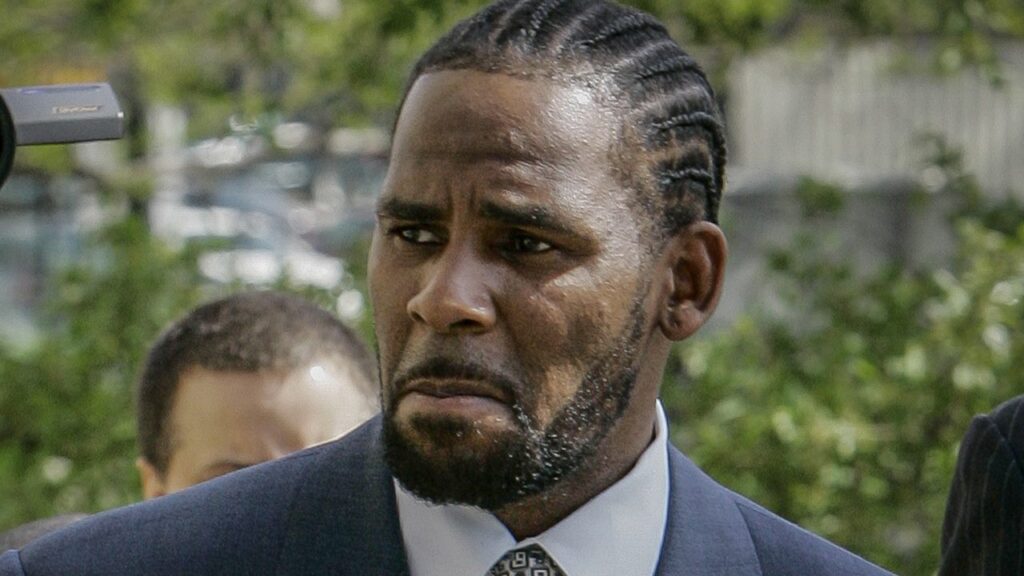 R. Kelly lawyer compares him to Martin Luther King 1 R. Kelly lawyer compares him to Martin Luther King