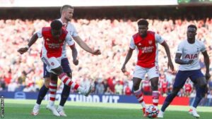 Arsenal beat rivals Spurs with first-half blitz