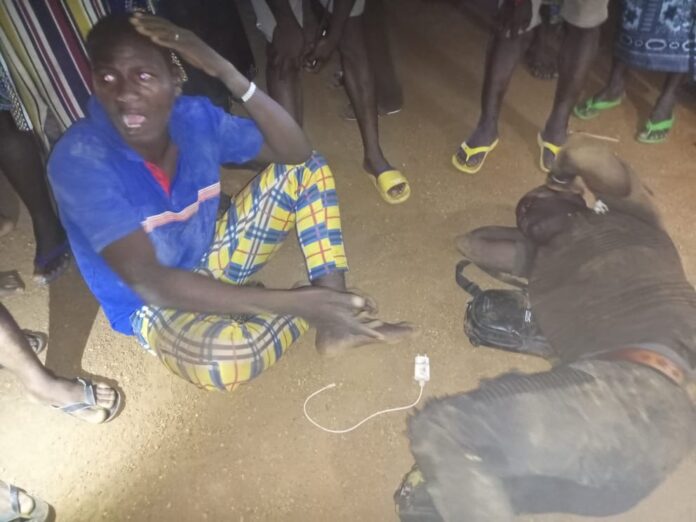 suspicious residents arrest togolese father who abducted own baby