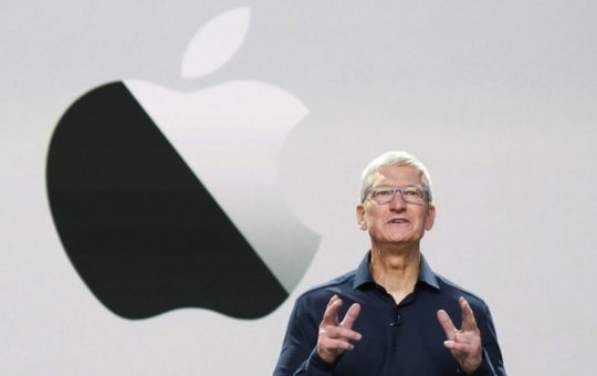 apple loses position as most valuable firm amid tech sell off