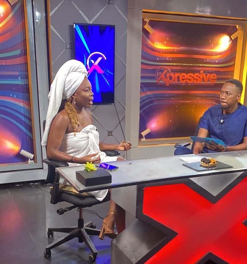 Feli Nuna appears on TV wearing just a towel 1 feli nuna appears on tv wearing just a towel