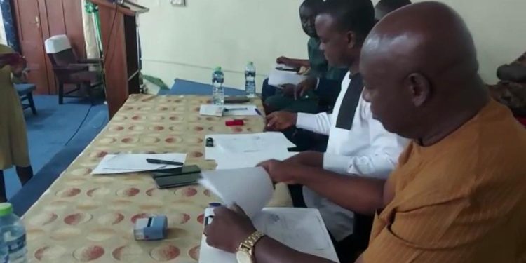 oforikrom assembly signs mou with crops research institute to improve vegetable production