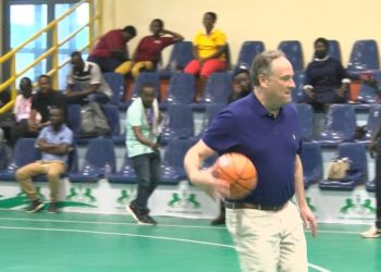 USA’s second gentleman plays basketball at Bukom