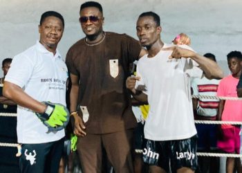Asamoah Gyan motivates John Laryea with visit to Bronx Boxing Gym