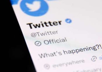 Beyoncé and Ronaldo among those to lose Twitter blue check in purge