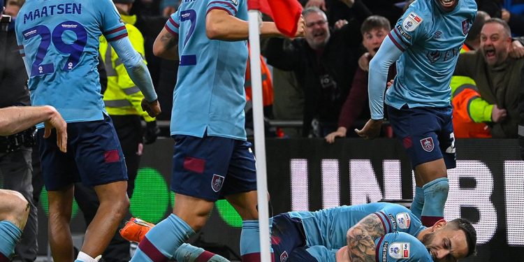 burnley secure premier league promotion with win over middlesbrough