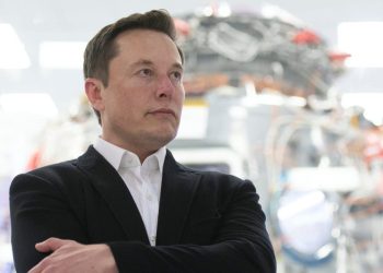 Elon Musk threatens to sue Microsoft over Twitter data