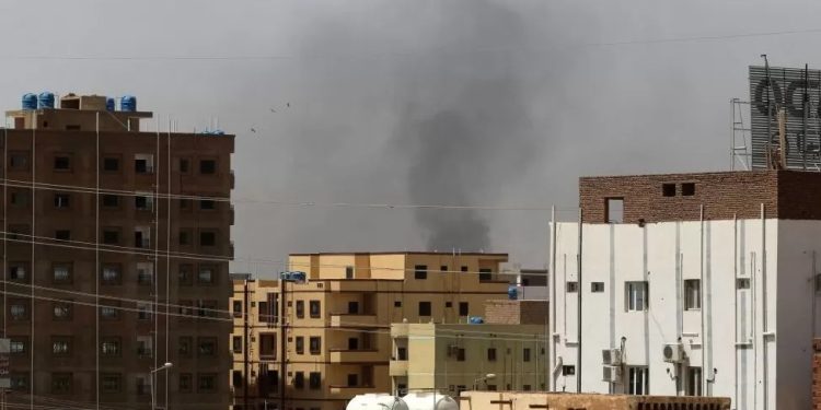 fighting erupts as army and paramilitary forces clash in sudan