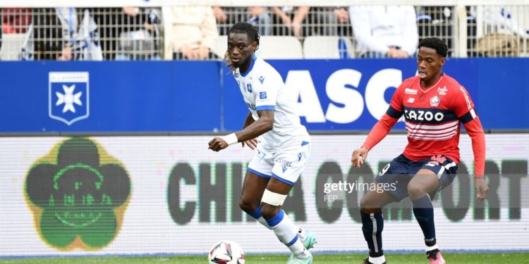 gideon mensah stars on return from injury as auxerre hold lille in france