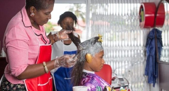 hairdressers receive equipment at yendi