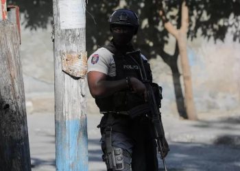 Haiti crisis: Mob burns suspected gang members to death