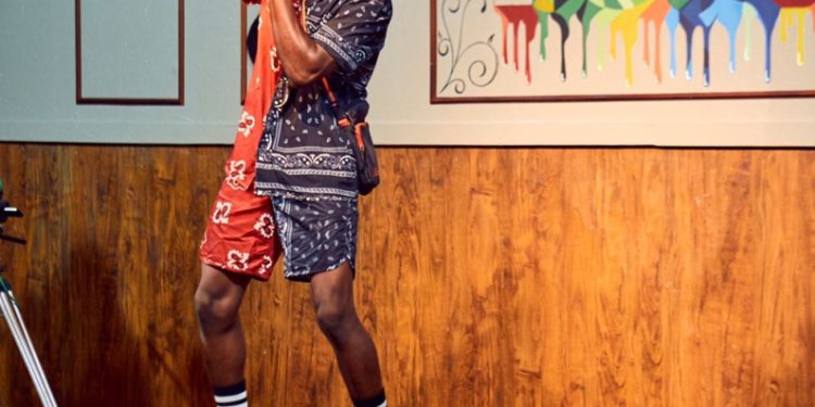 johnny walker walks 500km to audition for joy primes cues and lyrics