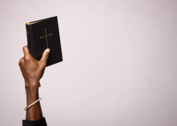 Libya arrests 2 over alleged conversion attempts