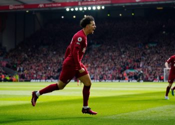 Liverpool edge out Tottenham in seven-goal thriller
