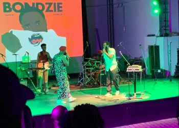 M3nsa sings: Our leaders have eyes but they do not see