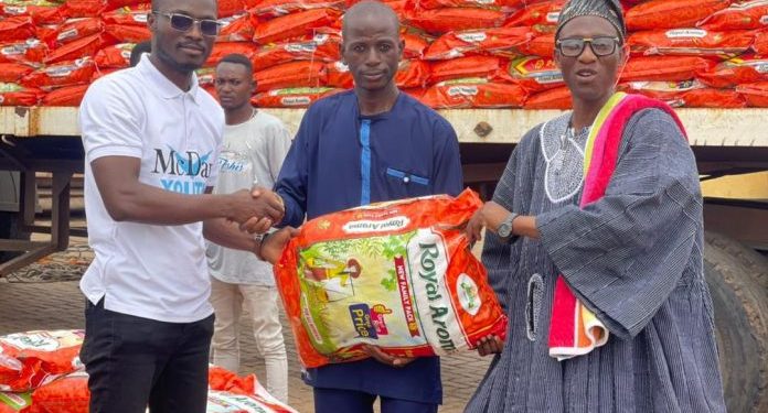 mcdan donates 6000 bags of rice assorted drinks to 30 muslim communities in the north