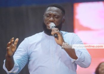 MOGMusic leads hundreds in worship at Joy Corporate Worship 2023