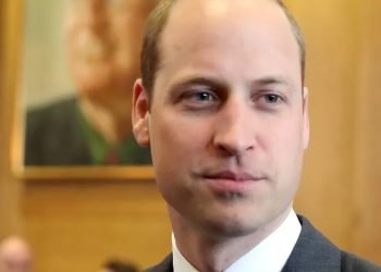 Prince William privately settled phone-hacking claim, court told