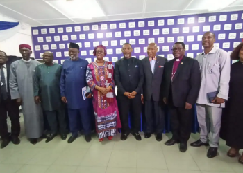 Religious leaders back review of 1992 Constitution