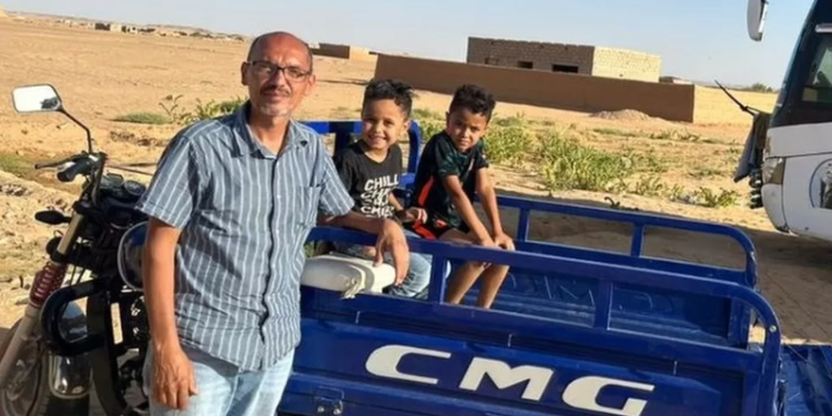 sudan crisis family stuck at egypt border as drivers demand 40000 to cross