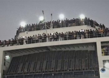 Sudan crisis: War crimes suspect freed amid chaos