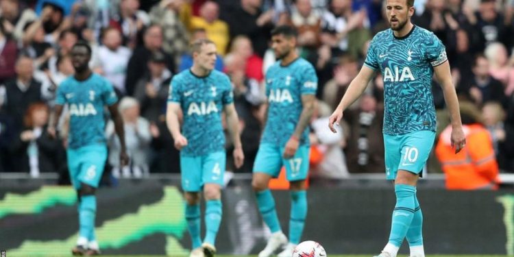 tottenham players offer to reimburse fans ticket cost from newcastle game
