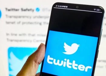 Twitter drops labels on major news accounts