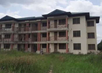 Akatsi South: Abandoned Akatsi Hospital buildings deteriorating 