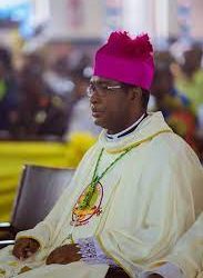 Bishop advises youth to moderate their dance skills in church