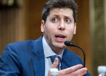 CEO of OpenAI calls for US to regulate artificial intelligence