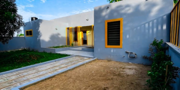 dzata foundation commissions 4 unit classroom block for ahwiam d a basic school