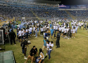 El Salvador stadium crush leaves at least twelve dead