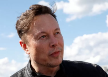 Elon Musk to step down as Twitter chief
