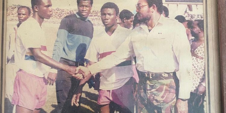 former hearts of oak legend thomas quaye dead