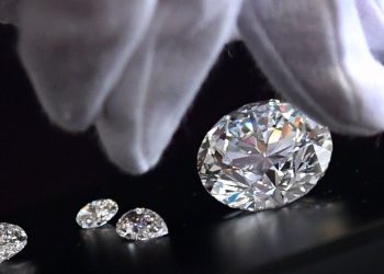 G7: UK to ban Russian diamonds in Ukraine war sanctions