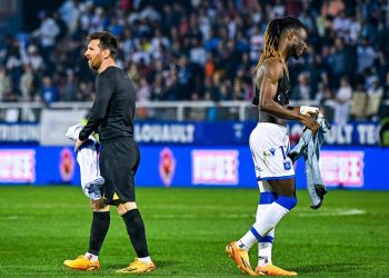 Gideon Mensah leaves pitch with Messi’s jersey in Auxerre-PSG fixture