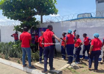 GIHOC staff demonstrate over delay in salaries, demand the removal of MD