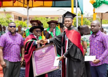 Hollard awards Best Graduating Student of The University of Natural Resource