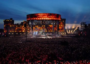 In pictures: Coronation concert and UK street parties