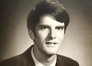 It took 54 years, but this man just got his bachelor’s degree