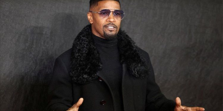 Jamie Foxx and daughter Corinne to host game show after hospitalisation 1 jamie foxx and daughter corinne to host game show after hospitalisation