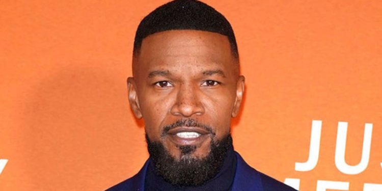 jamie foxx undergoing physical rehabilitation in chicago following medical complication