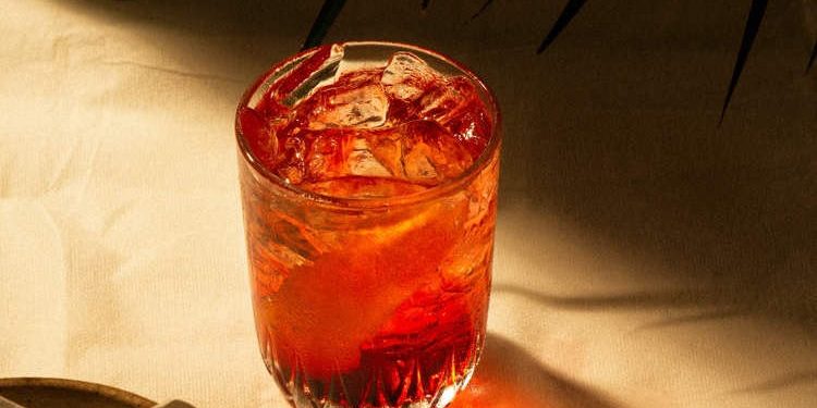 Japanese cafe fires waitress for mixing her own blood in cocktails 1 japanese cafe fires waitress for mixing her own blood in cocktails