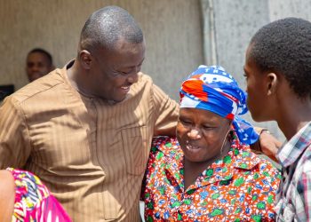 Jefferson Sackey gives soft loans to NPP Women in Ablekuma Central
