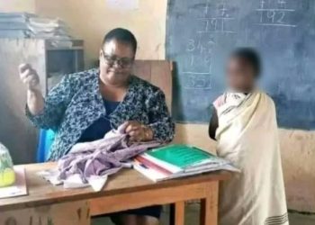 Kenyans praise teacher sewing pupil’s torn dress