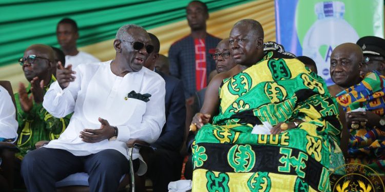 kufuor gave his legs for this country otumfuo