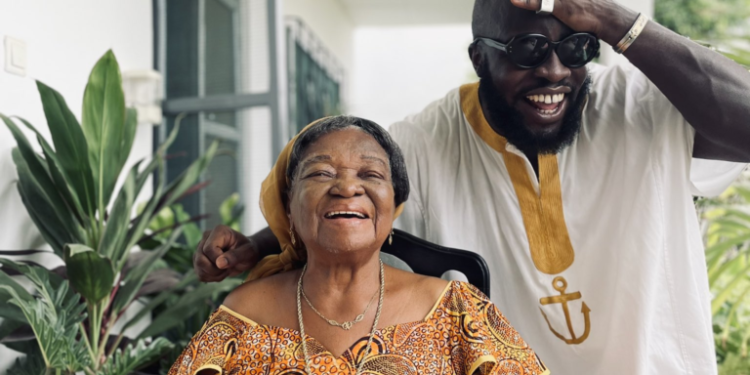 m anifest joins father to celebrate his grandmothers 98th birthday