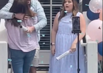 Mother-in-law interrupts gender reveal to hug son before he can congratulate his pregnant wife